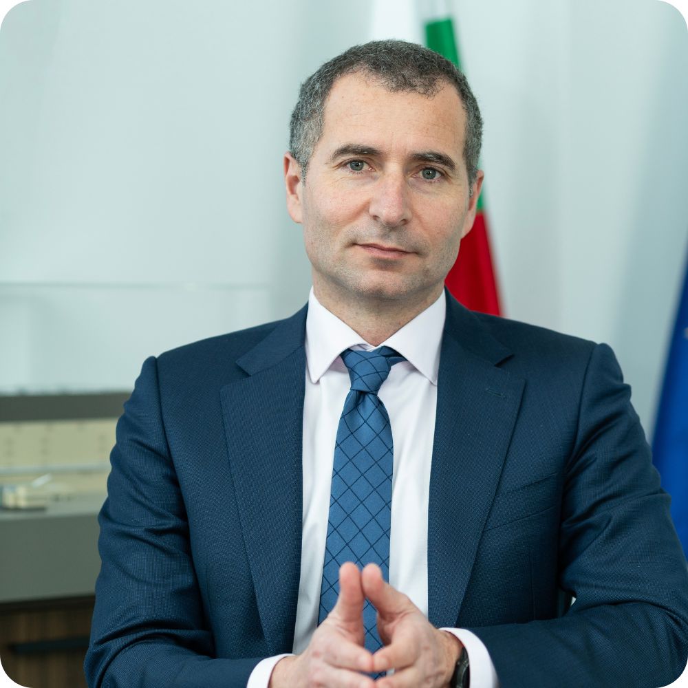 Петьо Иванов